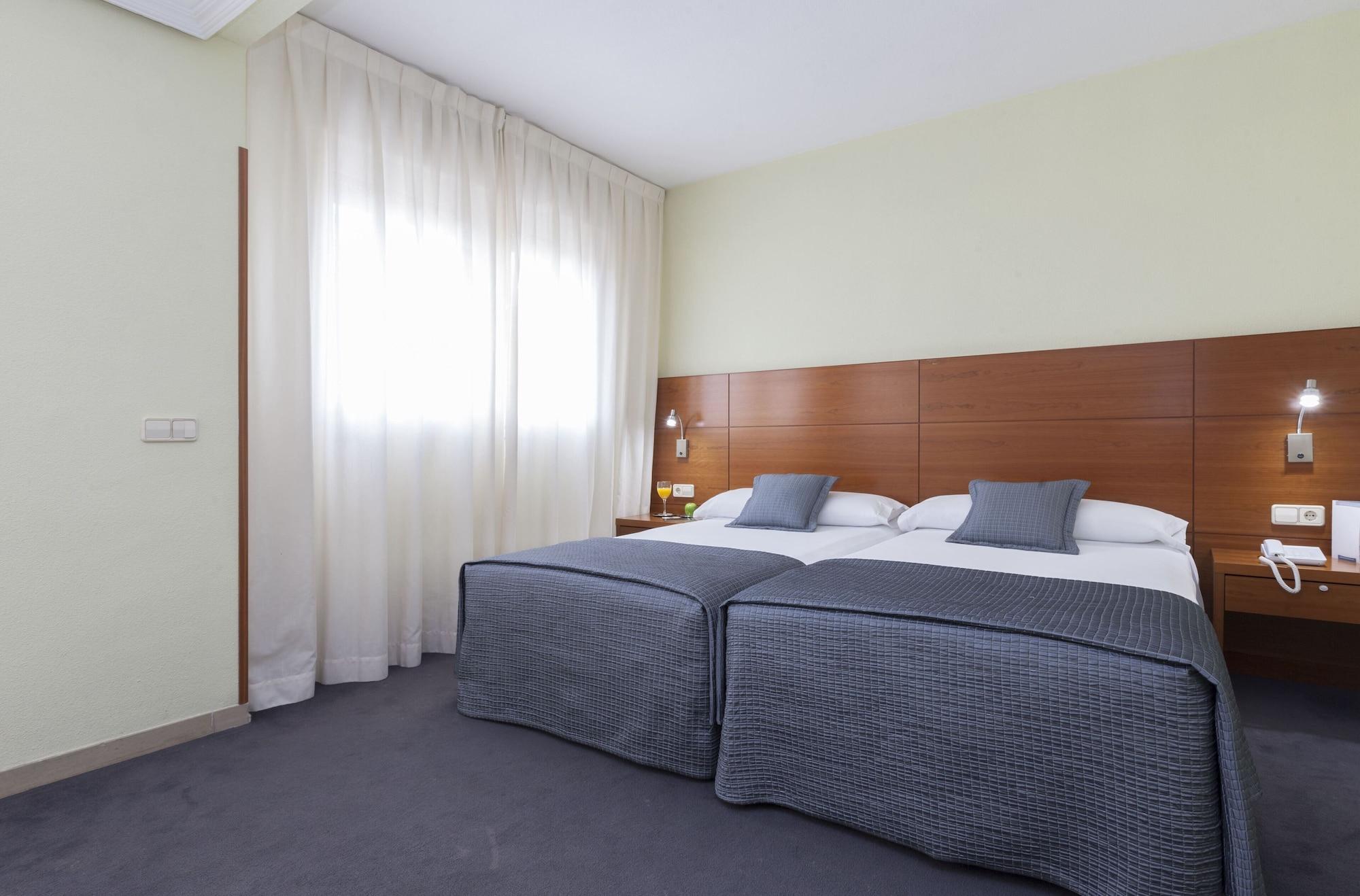Porcel Torre Garden Hotel Madrid Exterior photo