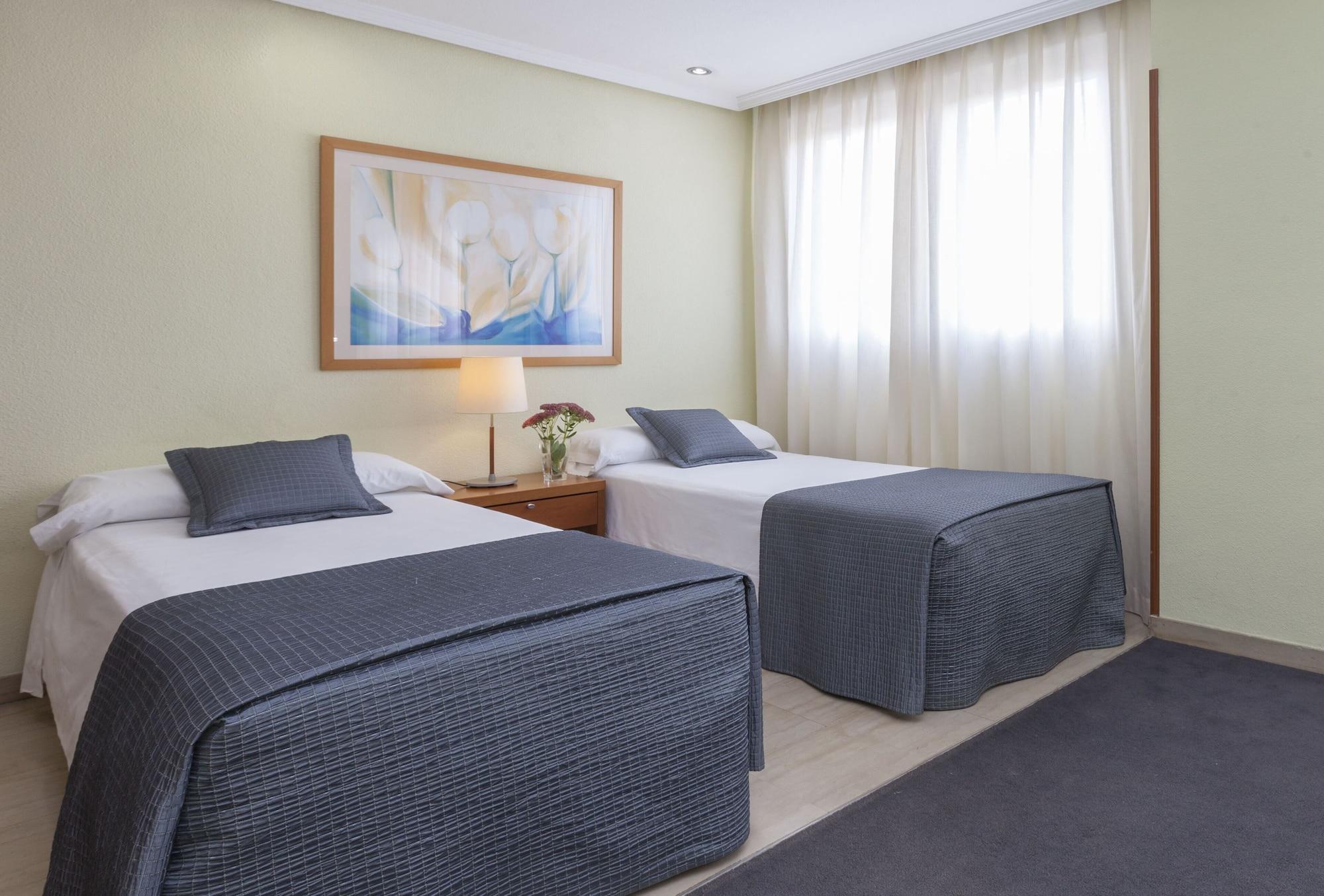 Porcel Torre Garden Hotel Madrid Exterior photo