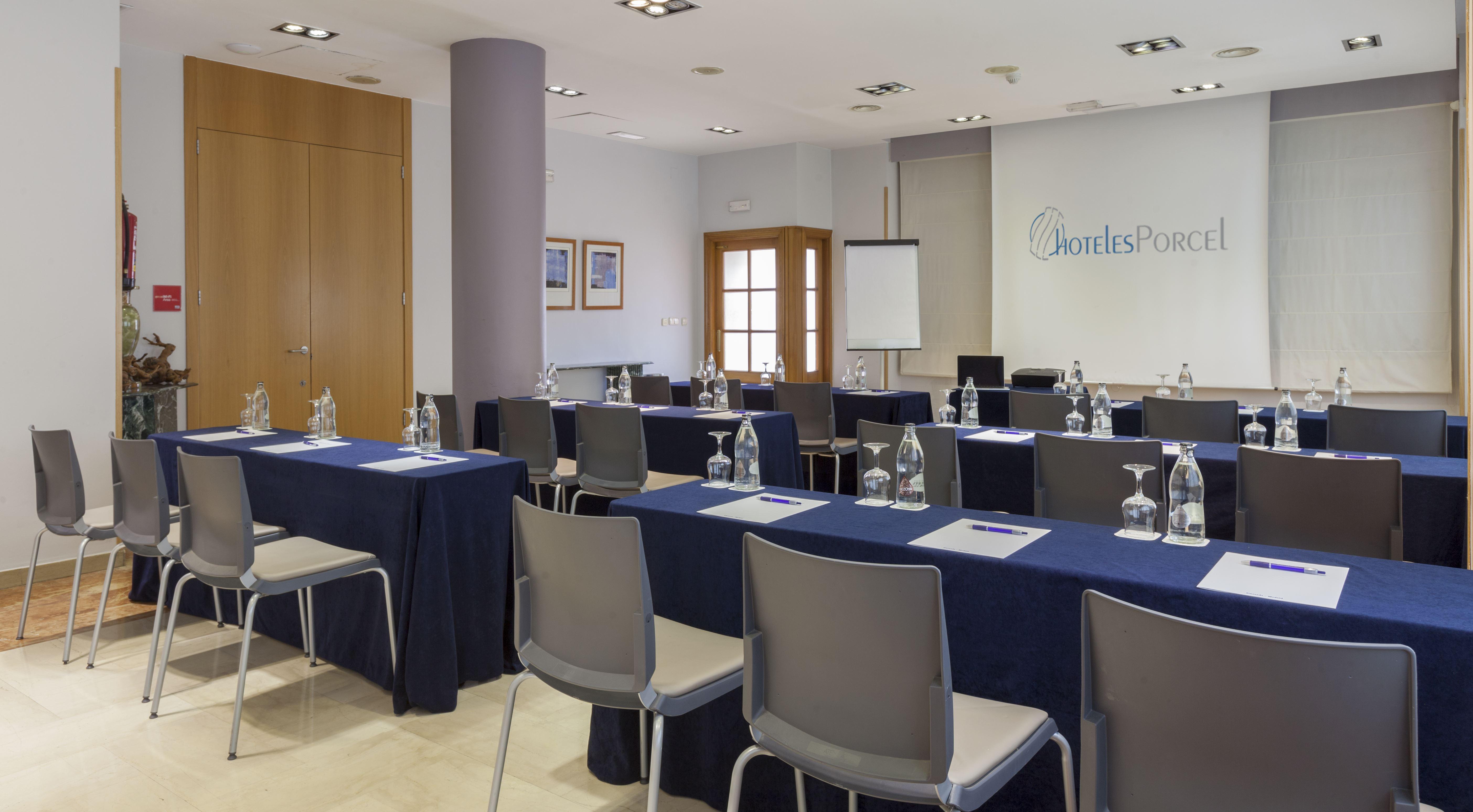 Porcel Torre Garden Hotel Madrid Exterior photo