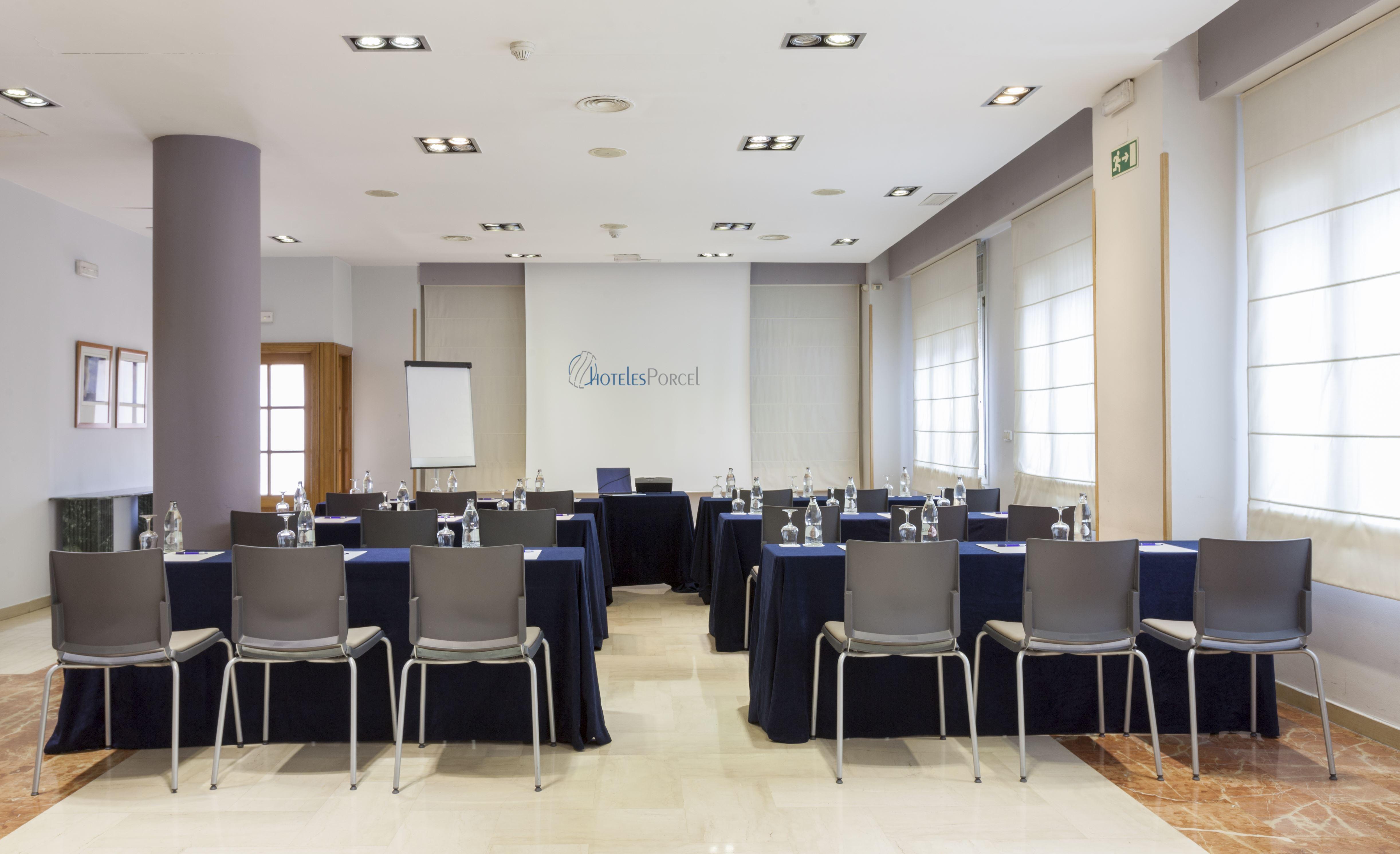 Porcel Torre Garden Hotel Madrid Exterior photo