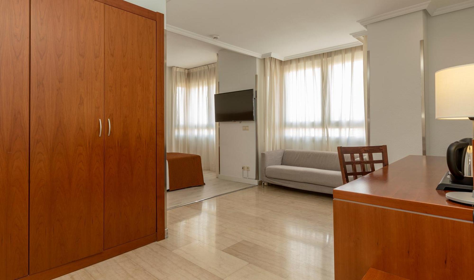 Porcel Torre Garden Hotel Madrid Exterior photo